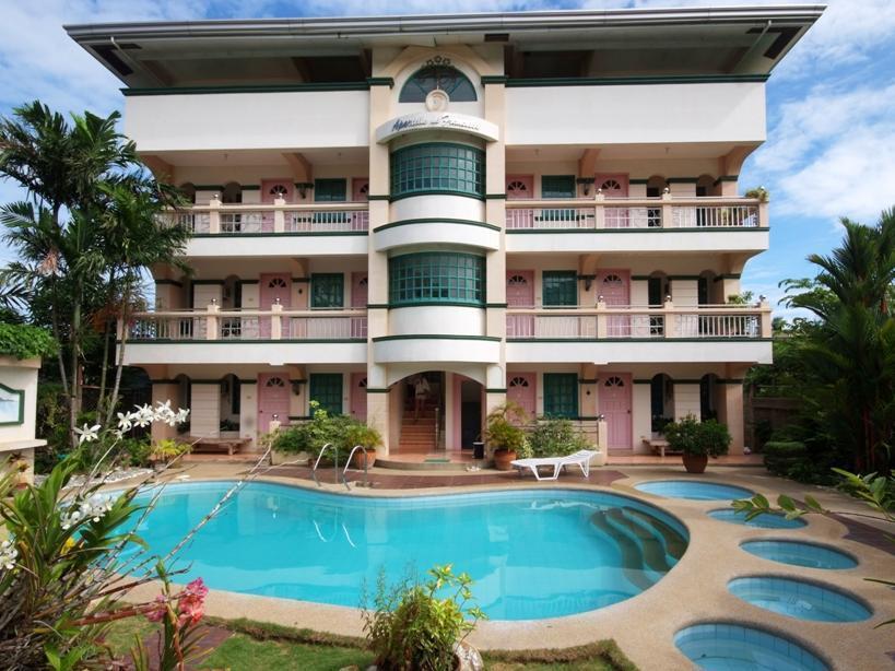 פוארטו גאלרה Apartelle De Francesca מראה חיצוני תמונה