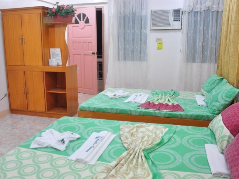 פוארטו גאלרה Apartelle De Francesca מראה חיצוני תמונה