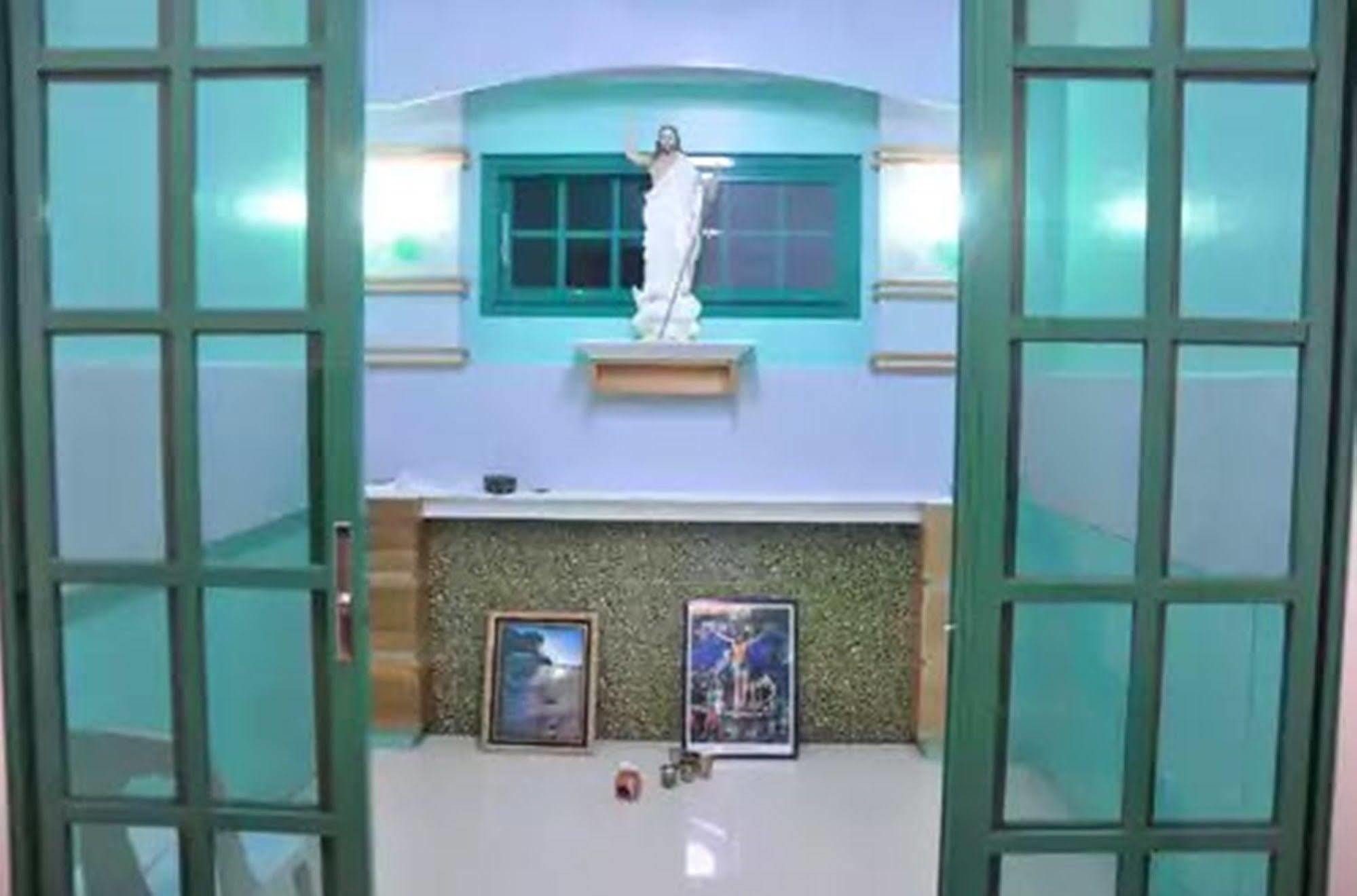 פוארטו גאלרה Apartelle De Francesca מראה חיצוני תמונה